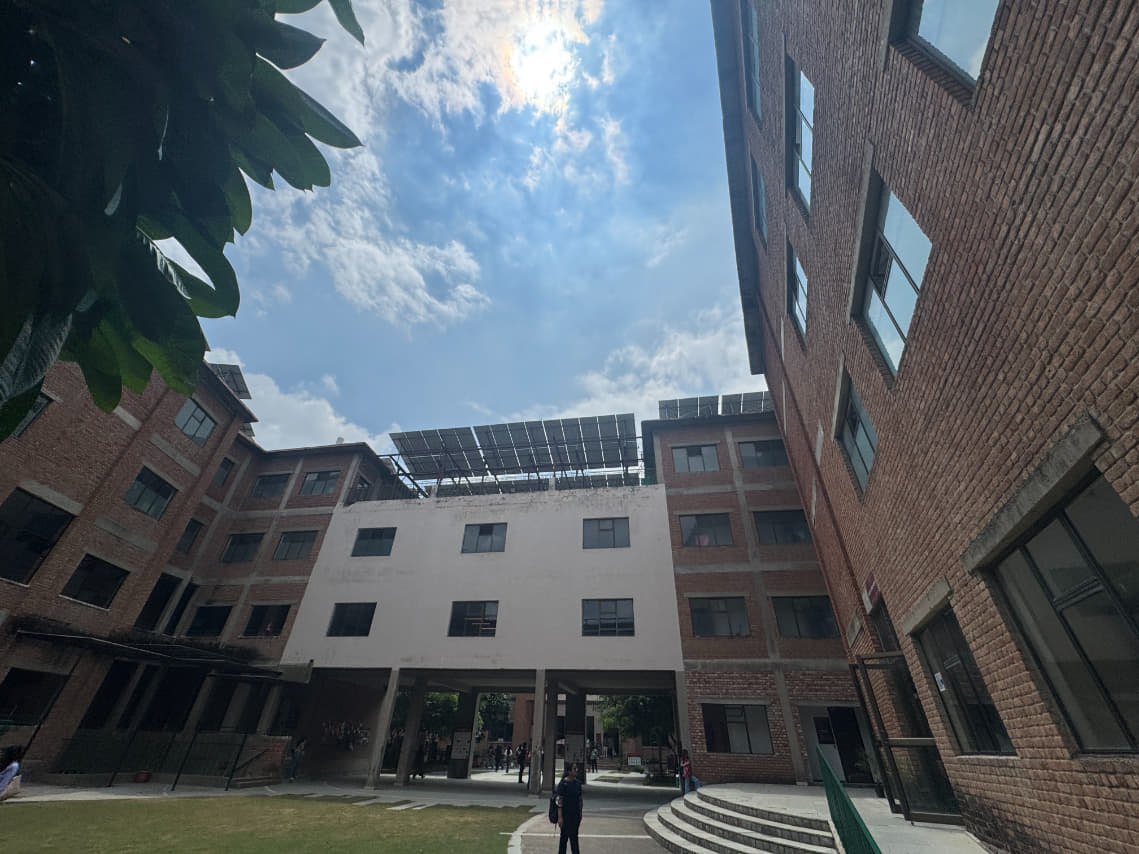 IILM University Gurgaon Academic Building photo 2